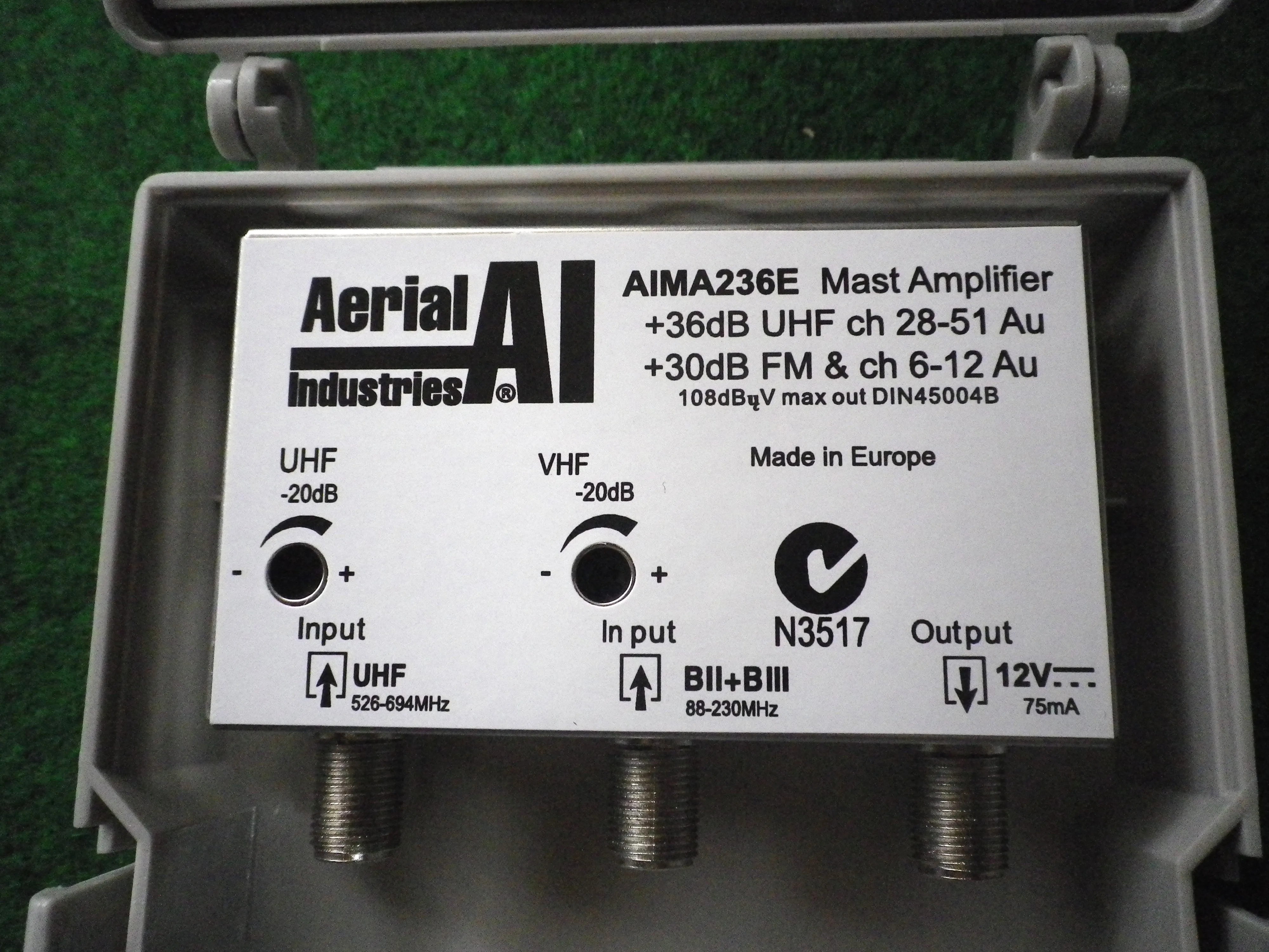 AI UHF/VHF 36dB TV Masthead Amplifier & Power Supply - AIMA236E & PS12DCP