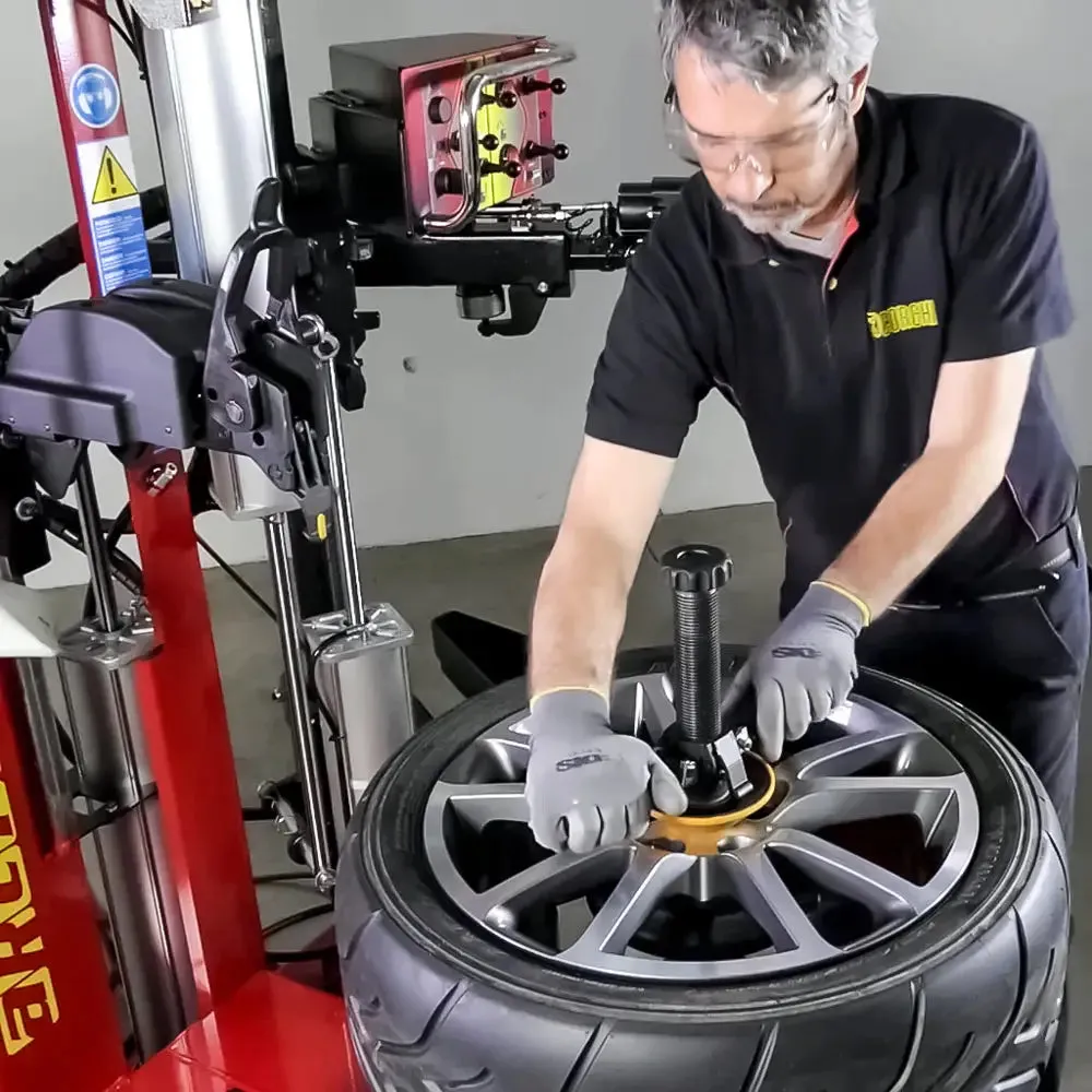 Corghi AM5000 Touchless Tire Changer w/ BPT Helper Arm