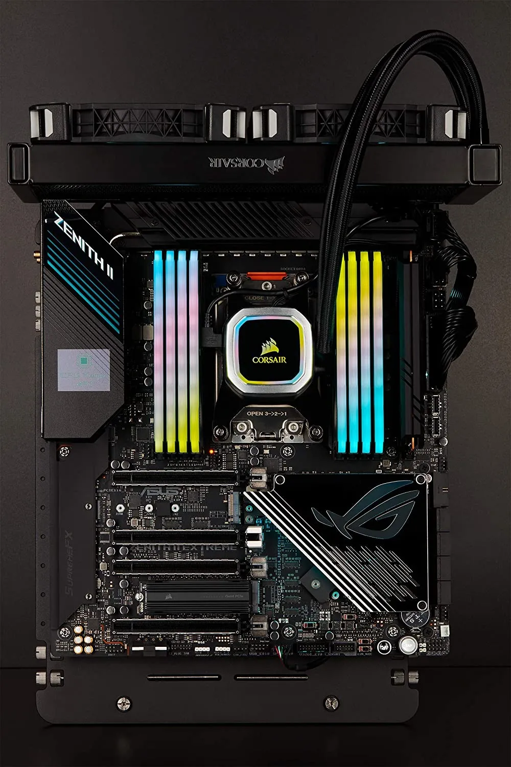 Corsair MP600 PRO 2TB M.2 NVMe PCIe x4 Gen4 SSD (Up to 7,000MB/sec) BlackC NAND Aluminum Heatspreader