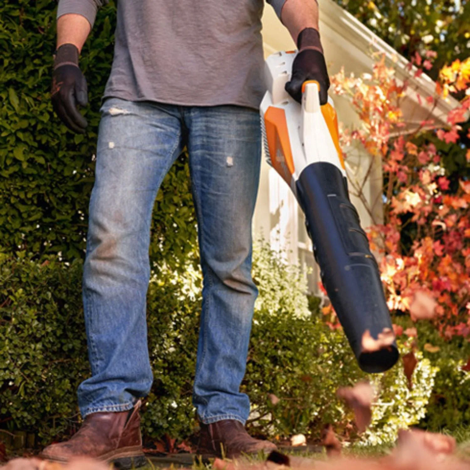 STIHL BGA 57 Battery Powered Handheld Blower w/ Battery and Charger