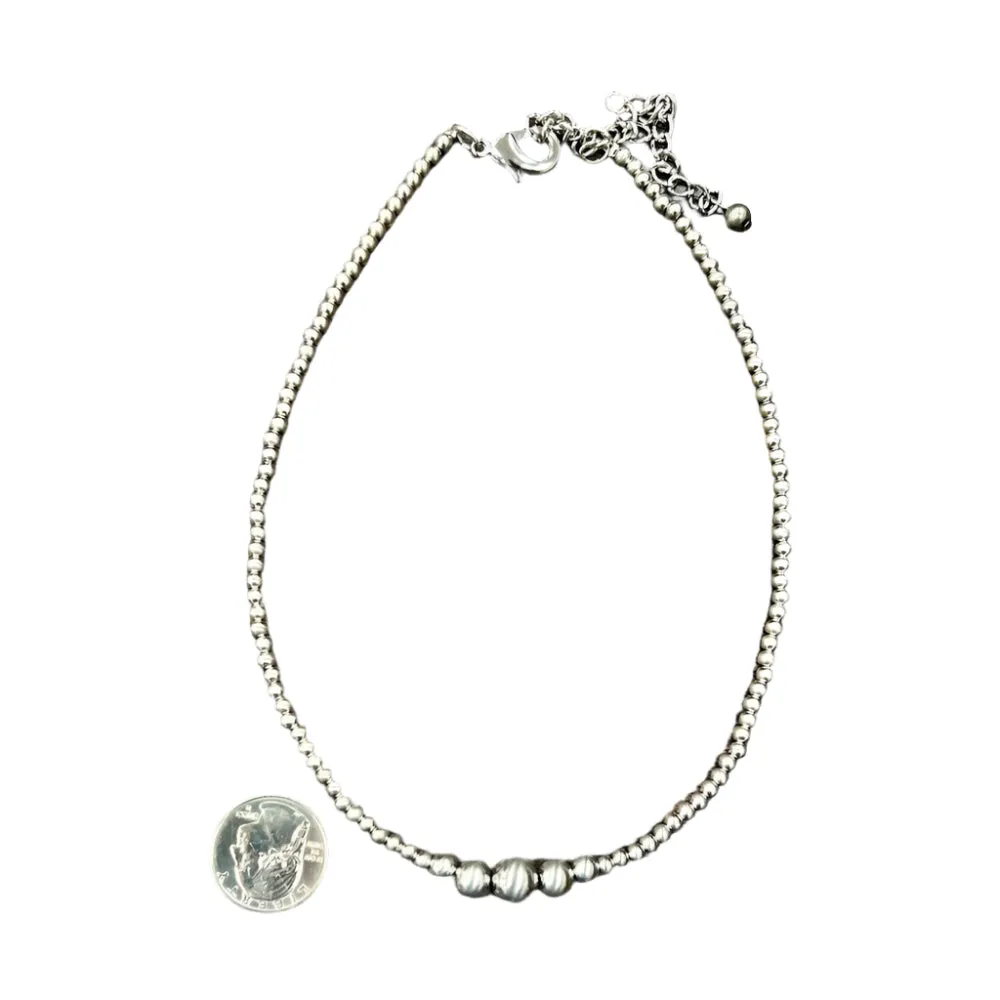 Women's Isac Handmade Silver Navajo Bead Necklace 738053